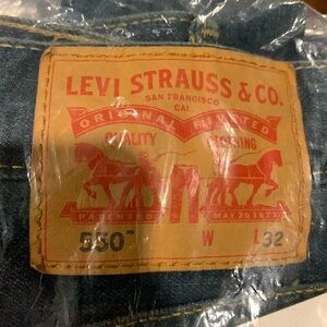 Mens Levi’s nwt size Relaxed fit 44 waist 32 length